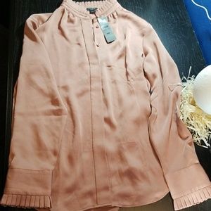 A very beauty blouse size:mp